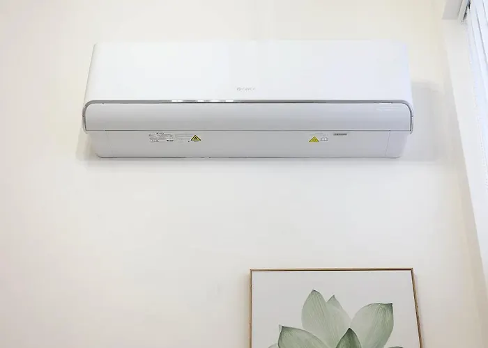 Free Parking, Close To Subway, Location * ソフィア