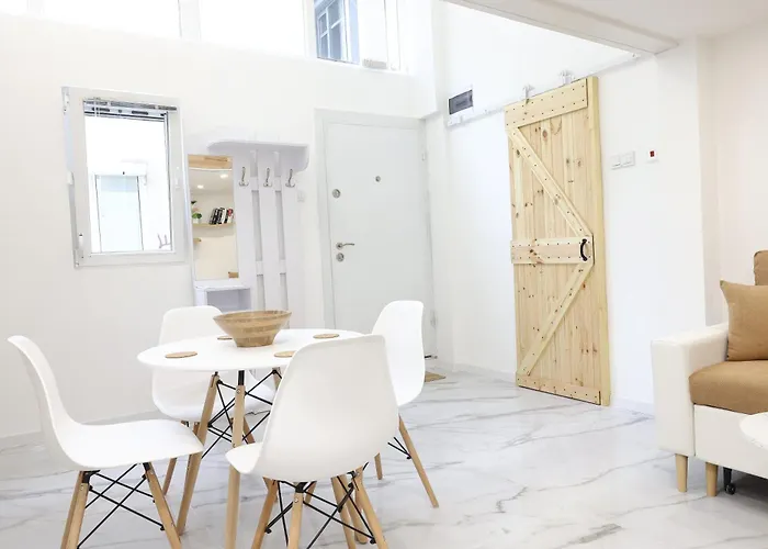 Apartmán Free Parking, Close To Subway, Location *