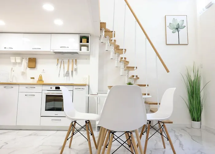 Free Parking, Close To Subway, Location *