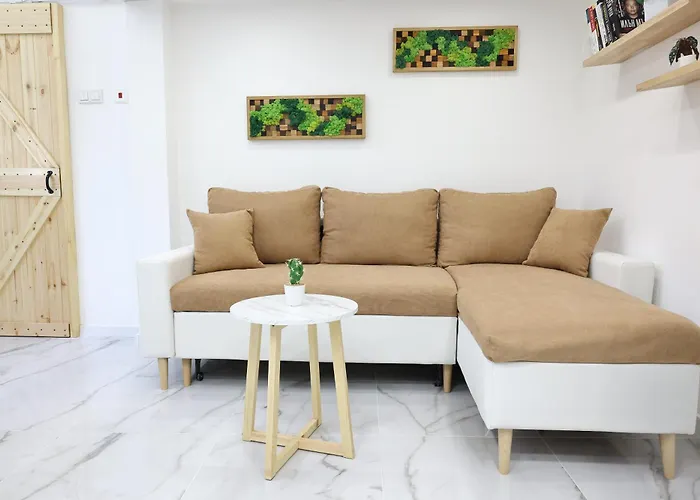 Free Parking, Close To Subway, Location *