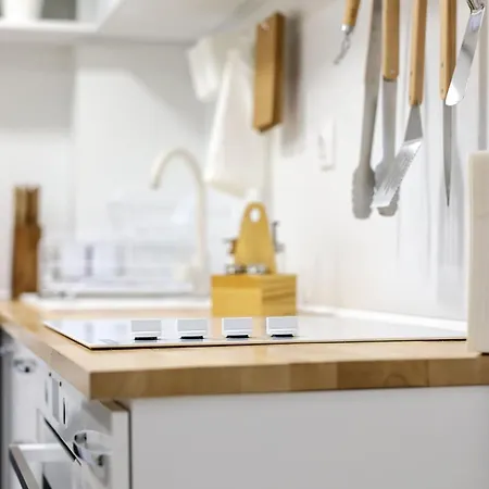 Lägenhet Free Parking, Close To Subway, Location *